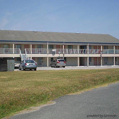 Budget Inn By Oyo Nassawadox Hwy 13 Luaran gambar